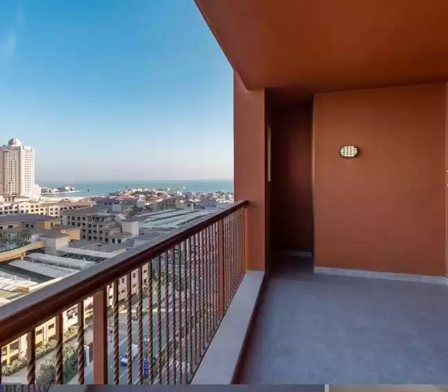 Wohn Klaar eigendom 2 Schlafzimmer S/F Wohnung  zu vermieten in Al Sadd , Doha #9310 - 1  image 